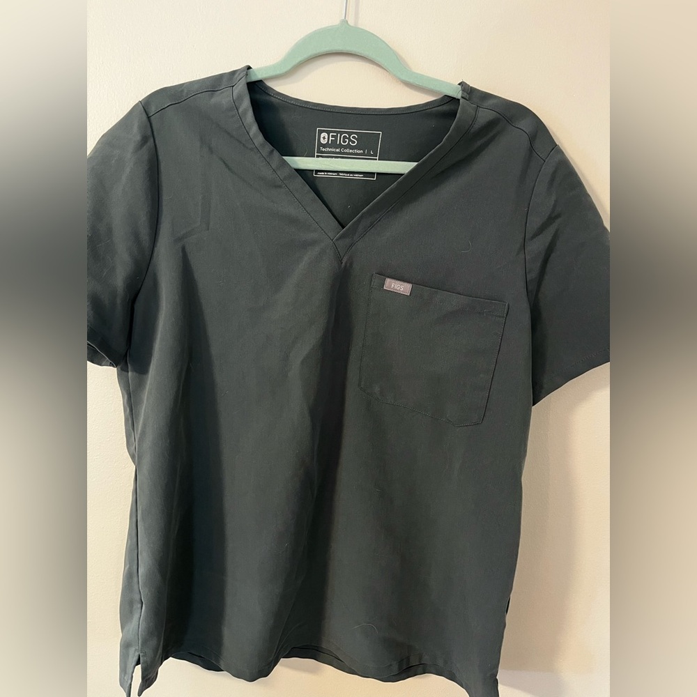 Figs Women’s Catarina One Pocket Scrub Top Bonsai Green Size Large *flawed*